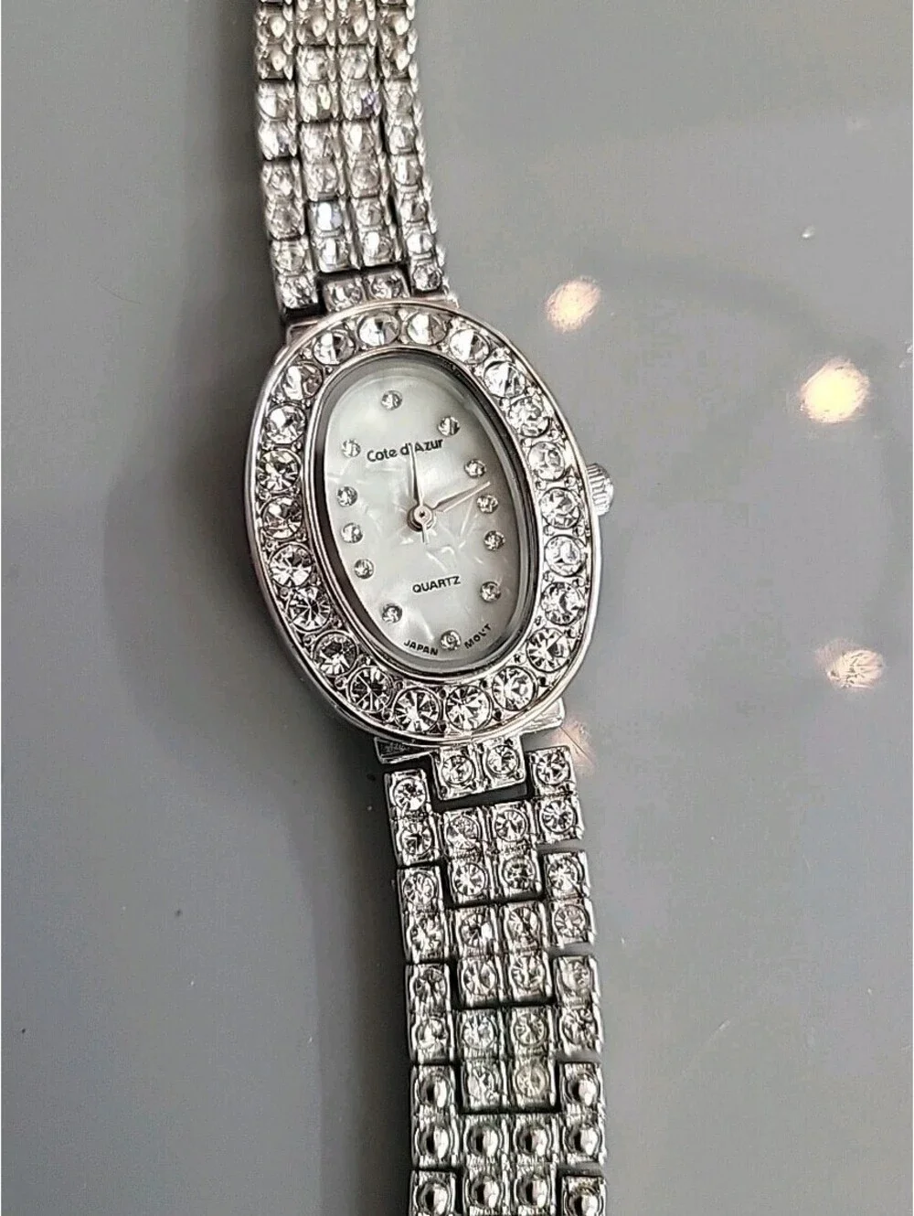Cote D' Azur Womens Ladies Watch Silver with Gemstones Oval New Battery Working